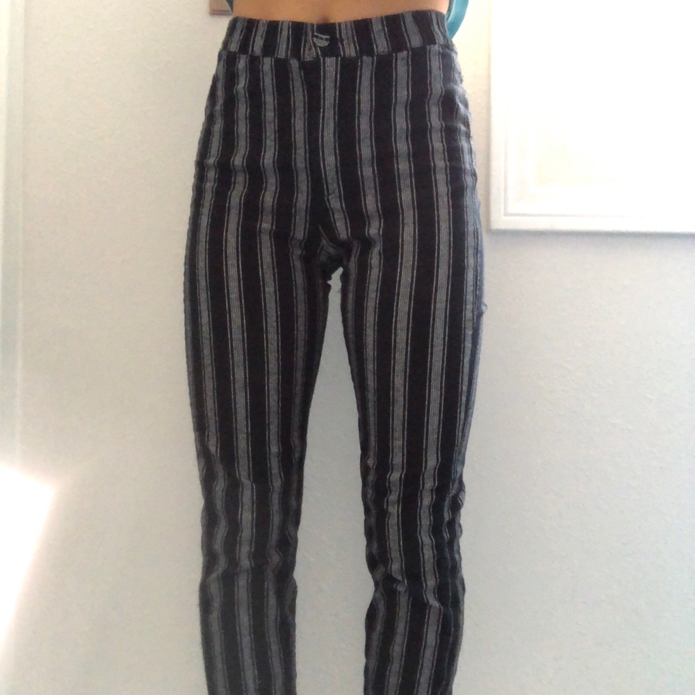 Brandy Melville stripped pants